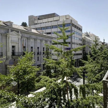 Chezmoihomes Premium 3br Superb Location Apartment Granada