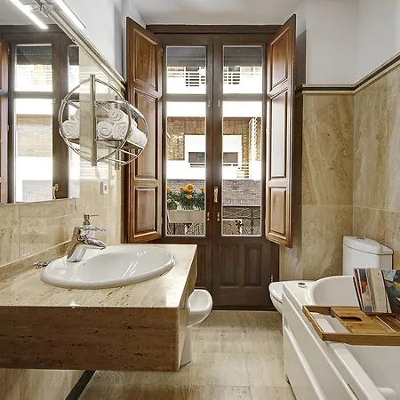 Apartment Chezmoihomes Premium 3br Superb Location Granada